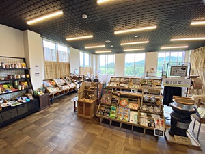 大厳寺高原キャンプ場|希望館|売店１